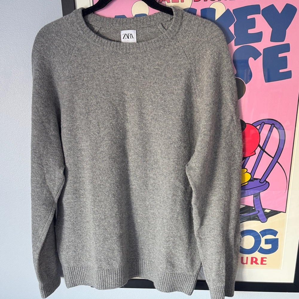 Zara Women wool mix  Classic Gray Crewneck Sweater